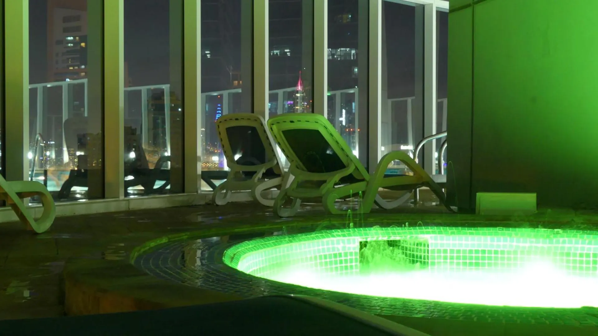 Studio Apartment - Cozy, Very Accessible And So Near To Train Station Dubai